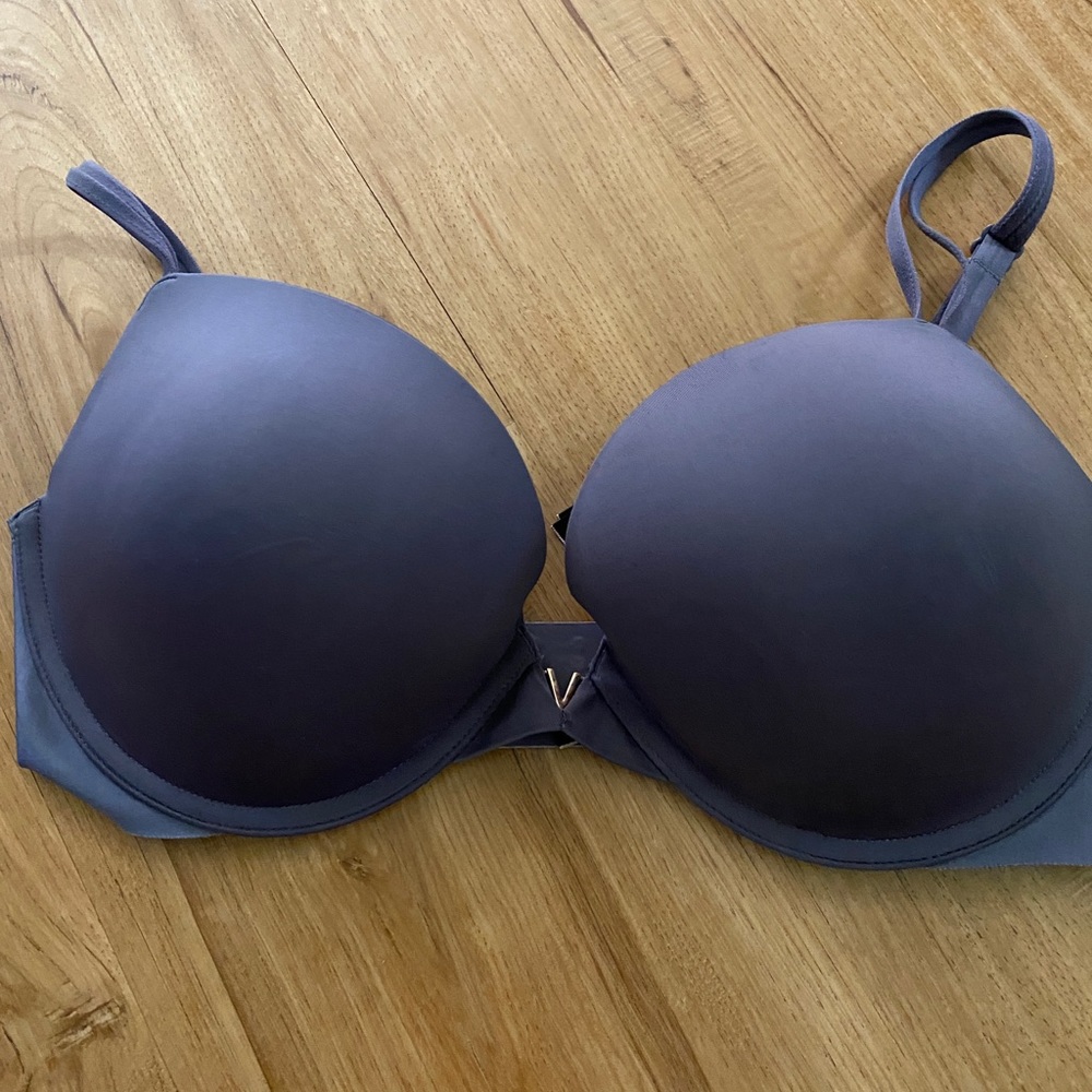 VICTORIA’S SECRET Push-up Bra